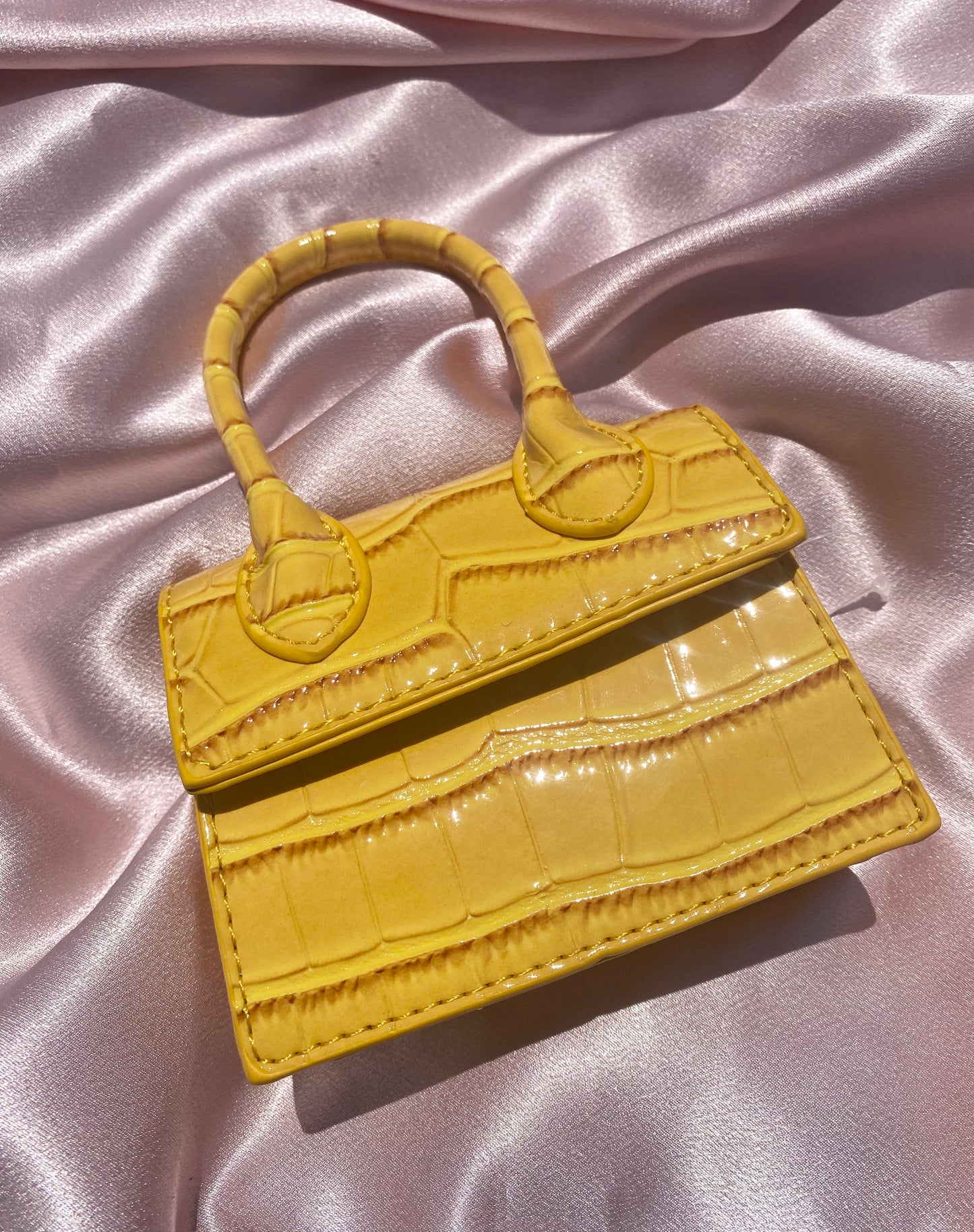 "Insta Baddie" Handbag