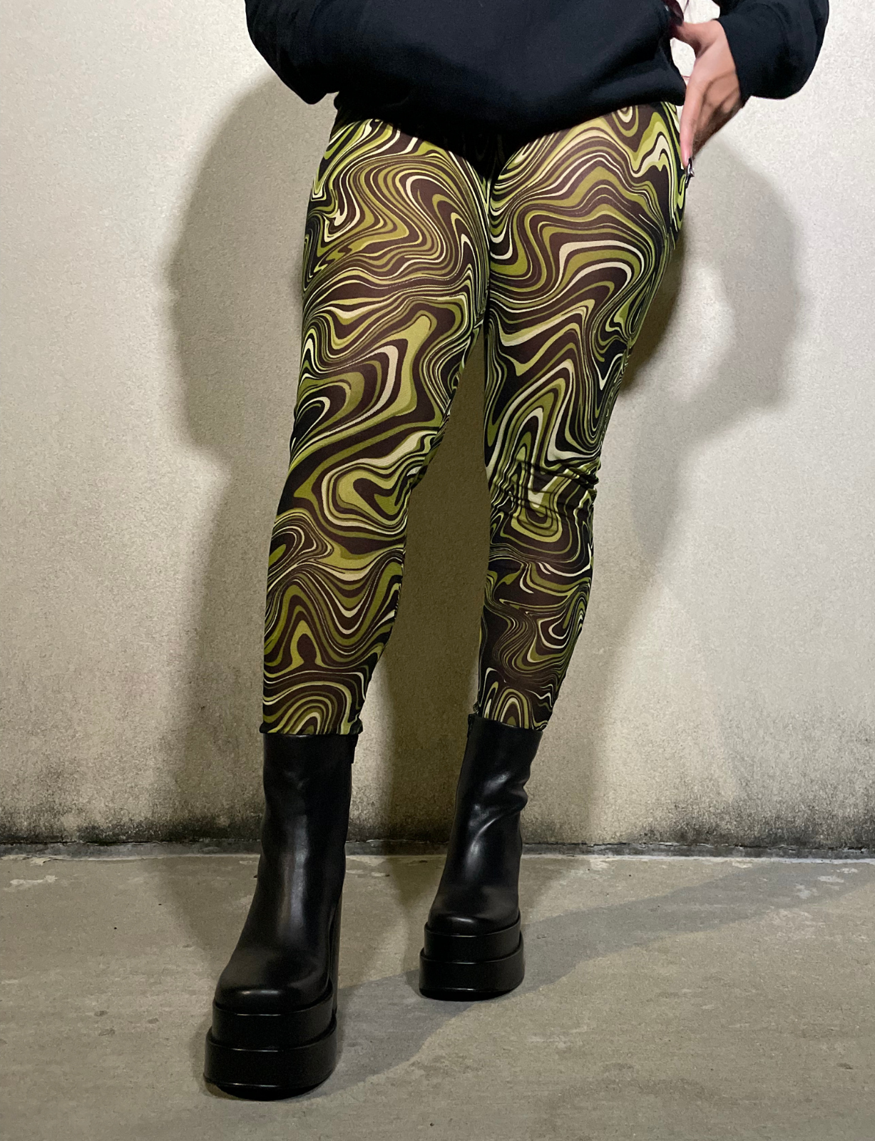 KH7 - Green Marble Mesh Leggings